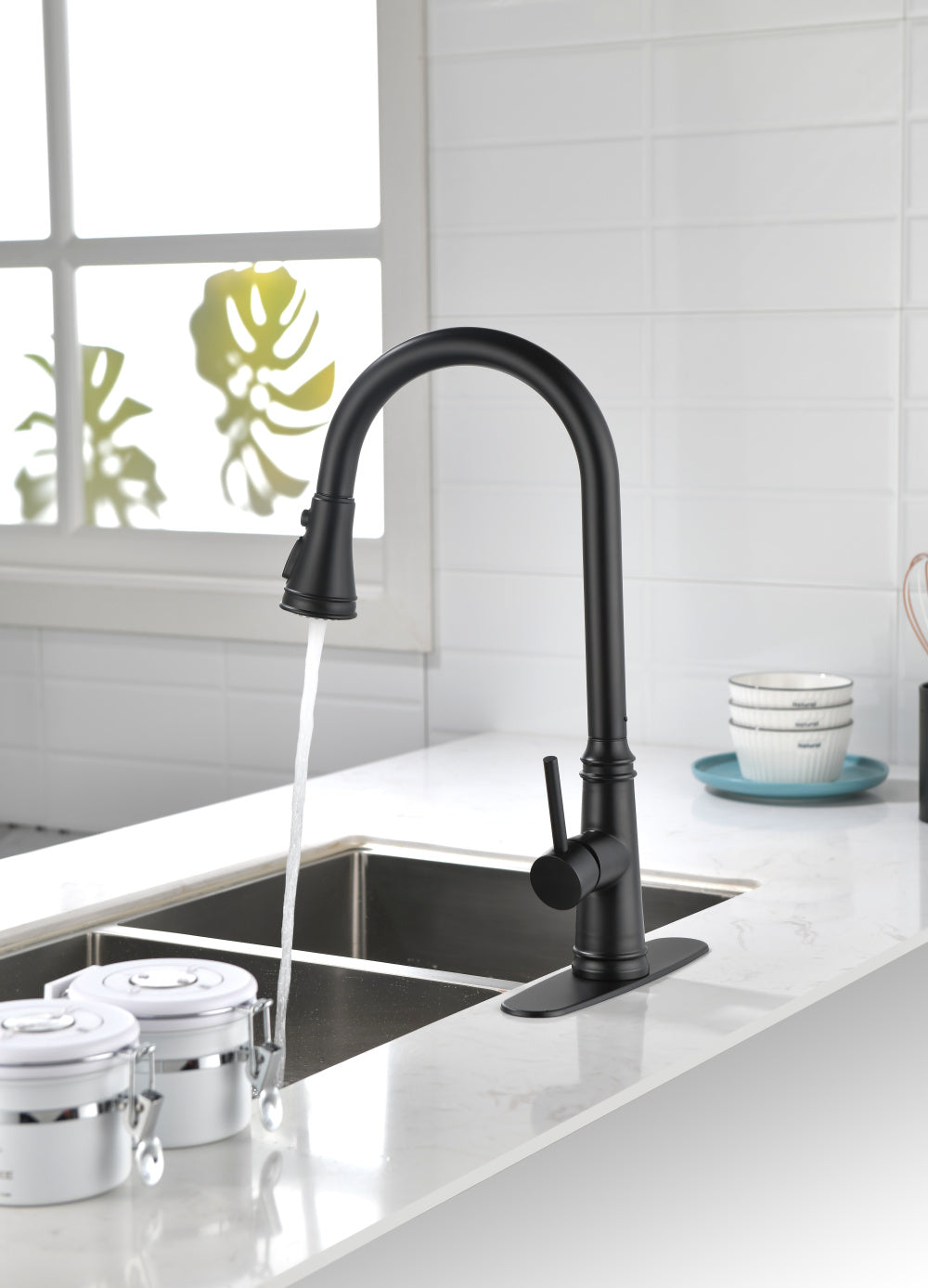 Single Handle High Arc Pull Out Kitchen Faucet,Single Level Stainless Steel Kitchen Sink Faucets with Pull Down Sprayer